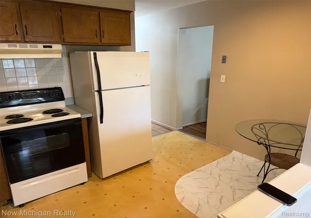 5th image of 29276 Hoover Rd #276, Warren, MI 48093 | MLS# 20261060341