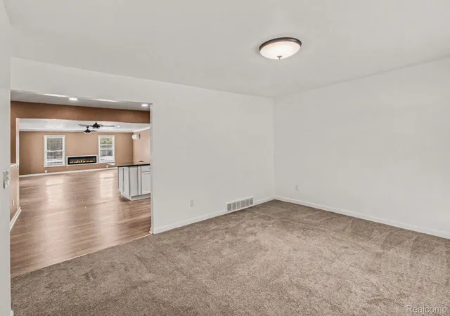 Photo 4 of Single family home for sale at 2177 Alexander Dr, Troy, MI 48083 | MLS# 20261060342 | Listing updated on 2026-09-25