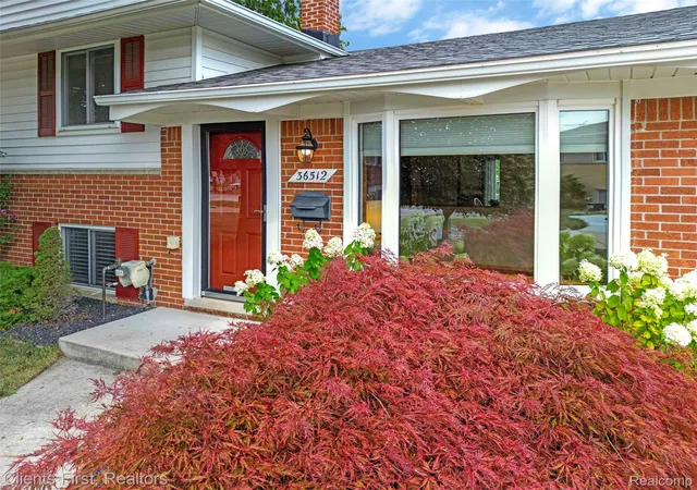5th image of 36512 Fairchild St, Westland, MI 48186 | MLS# 20261060344