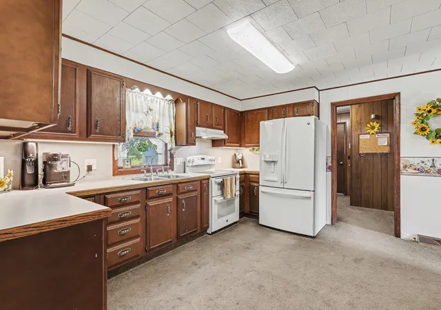 Photo 4 of Single family home for sale at 7114 1 Mile Rd, Lakeview, MI 48850 | MLS# 78080071827 | Listing updated on 2026-09-14