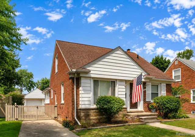 Photo 1 of Sale Pending at 1719 Highview St, Dearborn, MI 48128 | MLS# 20261060362 | Listing updated on 2026-08-31
