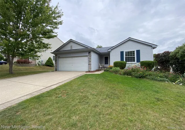 3rd image of 3373 Herrington Dr, Holly, MI 48442 | MLS# 20261060363