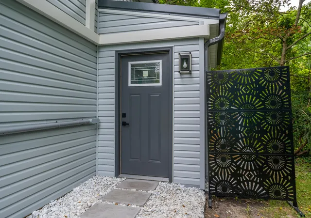 2nd image of 411 Paw Paw Ave, Watervliet City Berrien, MI 49098 | MLS# 69026040086