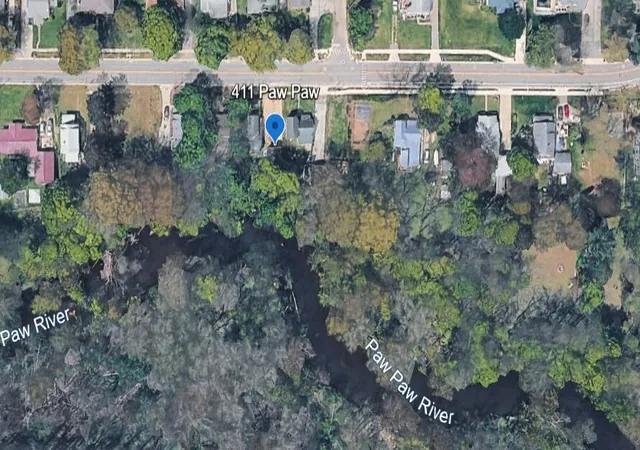 39th image of 411 Paw Paw Ave, Watervliet City Berrien, MI 49098 | MLS# 69026040086