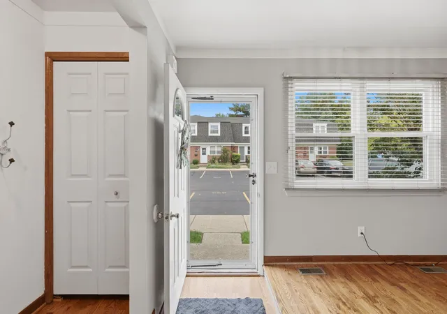 Photo 3 of Single family home for sale at 45168 Kensington St, Utica, MI 48317 | MLS# 81026040095 | Listing updated on 2026-09-16