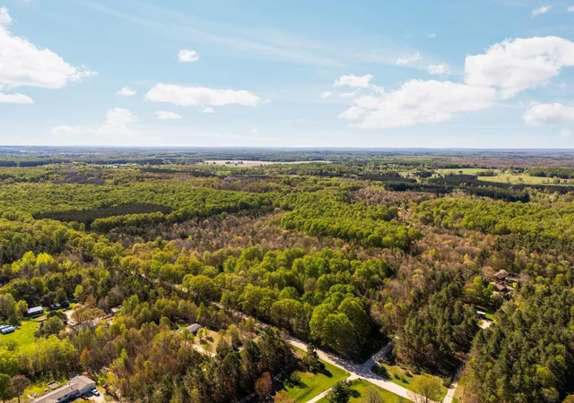 3rd image of 11886 Cedar Creek Rd, Fife Lake, MI 49633 | MLS# 78080071831
