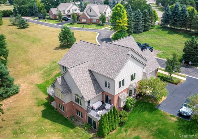 Photo 3 of Condo for sale at 1160 Alissa Marie Dr, Highland, MI 48357 | MLS# 20261060407 | Listing updated on 2026-08-05