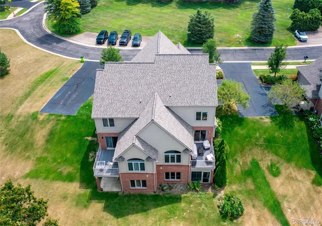 Photo 4 of Condo for sale at 1160 Alissa Marie Dr, Highland, MI 48357 | MLS# 20261060407 | Listing updated on 2026-08-05