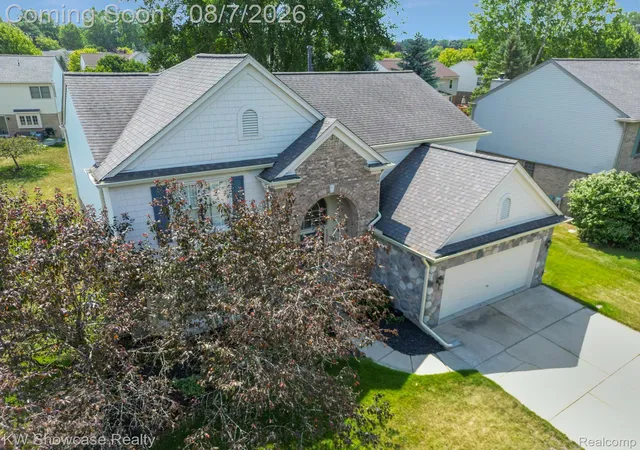 2nd image of 1960 Bloomfield Oaks Dr, West Bloomfield, MI 48324 | MLS# 20261060425