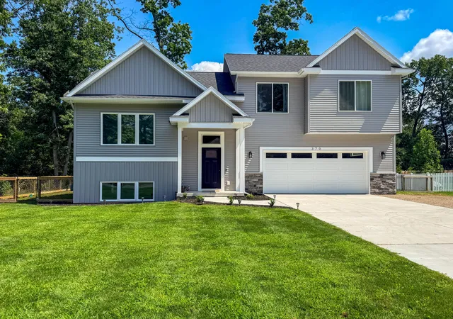 1st image of 370 Chopin Dr, Muskegon, MI 49442 | MLS# 71026040120