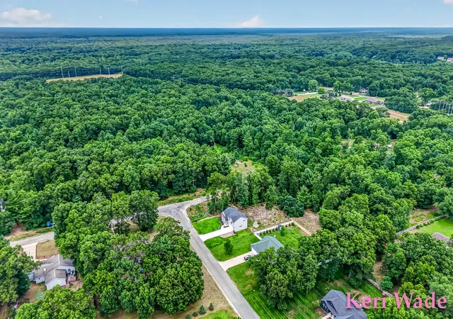 46th image of 370 Chopin Dr, Muskegon, MI 49442 | MLS# 71026040120
