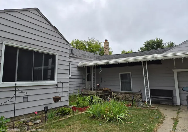 Photo 1 of Single family home for sale at 3384 Swartz St, Flint, MI 48507 | MLS# 20261060445 | Listing updated on 2026-08-04