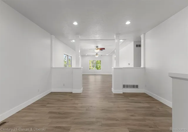 5th image of 2732 Carric Ct, Jackson, MI 49201 | MLS# 20261060451