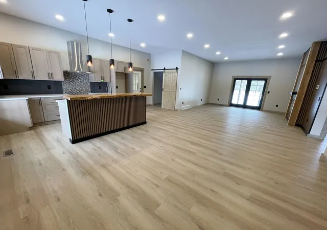 2nd image of 1106 Washington Ave, Kalkaska, MI 49646 | MLS# 79080071835