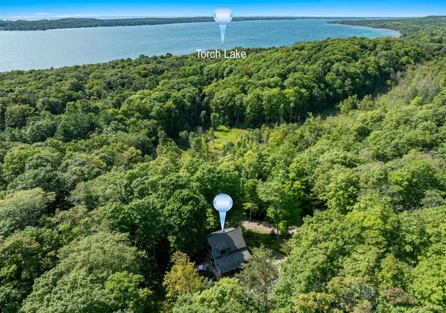 2nd image of 655 S East Torch Lake Dr, Bellaire, MI 49615 | MLS# 78080071836