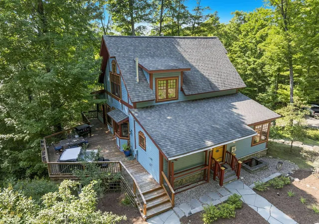 3rd image of 655 S East Torch Lake Dr, Bellaire, MI 49615 | MLS# 78080071836