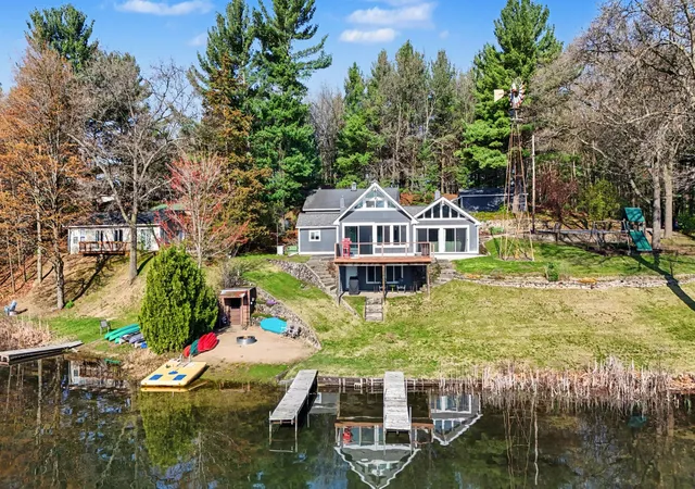 3rd image of 10848 Simpson W, Greenville, MI 48838 | MLS# 65026040130