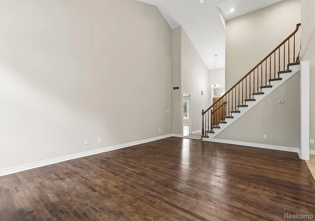 Photo 3 of Single family home for sale at 3326 Shorewood Ave, Fort Gratiot, MI 48059 | MLS# 20261060463 | Listing updated on 2026-10-27