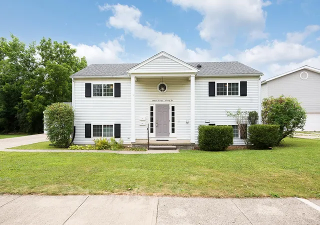 37th image of 1670 Tudor Dr, Ann Arbor, MI 48103 | MLS# 81026040132