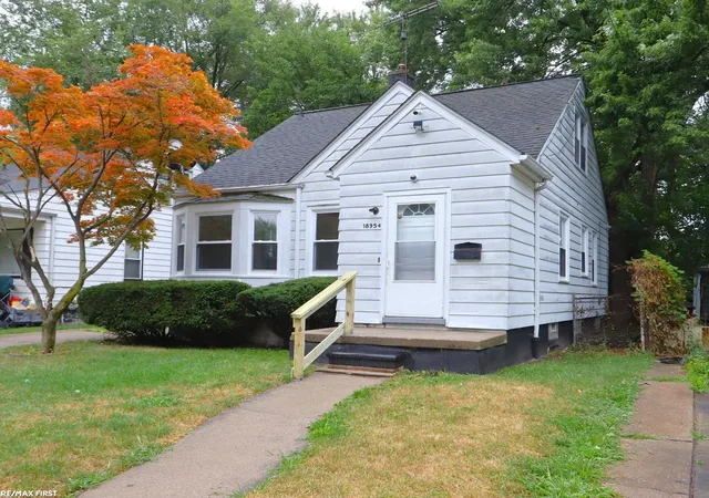 1st image of 18954 Kingsville St, Harper Woods, MI 48225 | MLS# 58050217106