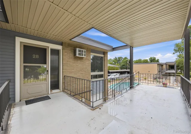 3rd image of 15055 Hubbard St #28, Livonia, MI 48154 | MLS# 20261060503