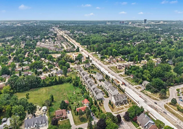 Photo 25 of Condo for sale at 4576 Bradley Cir #25, Troy, MI 48085 | MLS# 81026040137 | Listing updated on 2026-09-03