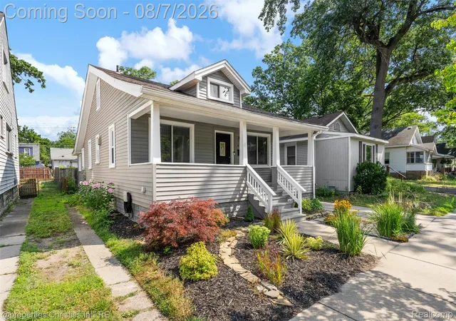 Photo 3 of Single family home for sale at 460 W Chesterfield St, Ferndale, MI 48220 | MLS# 20261060524 | Listing updated on 2026-09-24