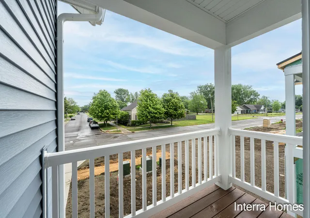 2nd image of 918 Indiana Ave, South Haven, MI 49090
