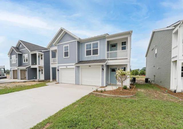 2nd image of 918 Indiana Ave #16, South Haven, MI 49090 | MLS# 69026040152