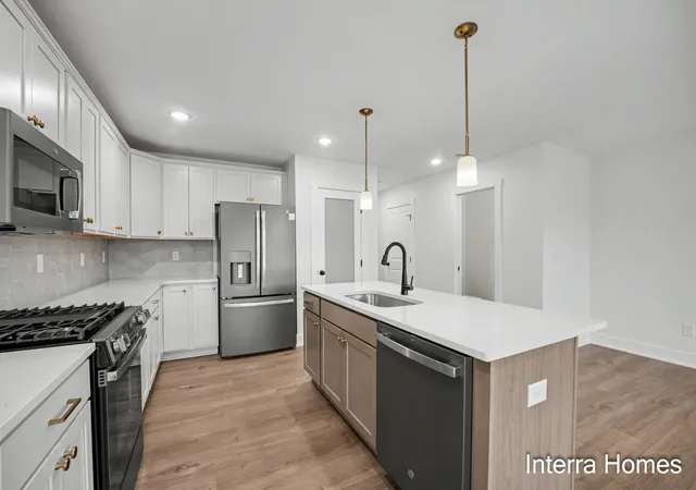 4th image of 918 Indiana Ave #16, South Haven, MI 49090 | MLS# 69026040152