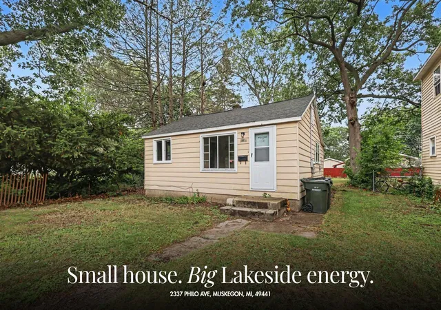 Photo 2 of Single family home for sale at 2337 Philo Ave, Muskegon, MI 49441 | MLS# 71026040154 | Listing updated on 2026-09-14