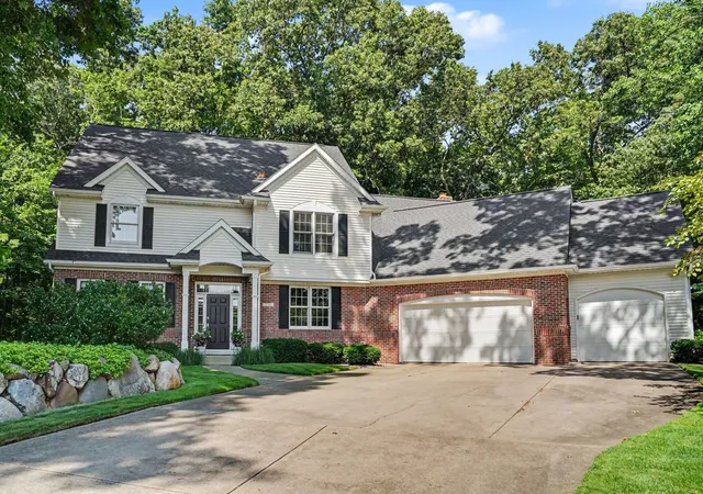 1st image of 1720 Breezy Point Ln, Kalamazoo, MI 49009 | MLS# 66026040151