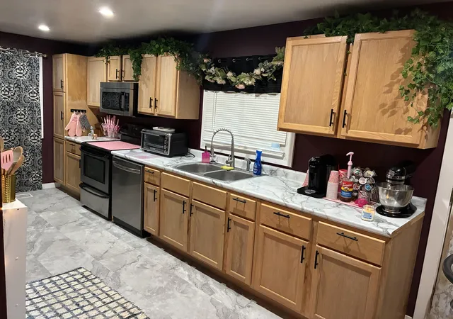 2nd image of 2214 Kenilworth Ave, Kalamazoo, MI 49048 | MLS# 68026040148
