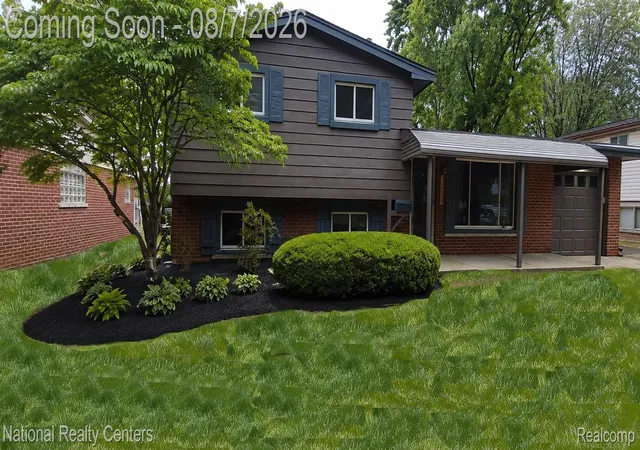 Photo 1 of Sale Pending at 33229 Kirby St, Farmington, MI 48336 | MLS# 20261060532 | Listing updated on 2026-08-13