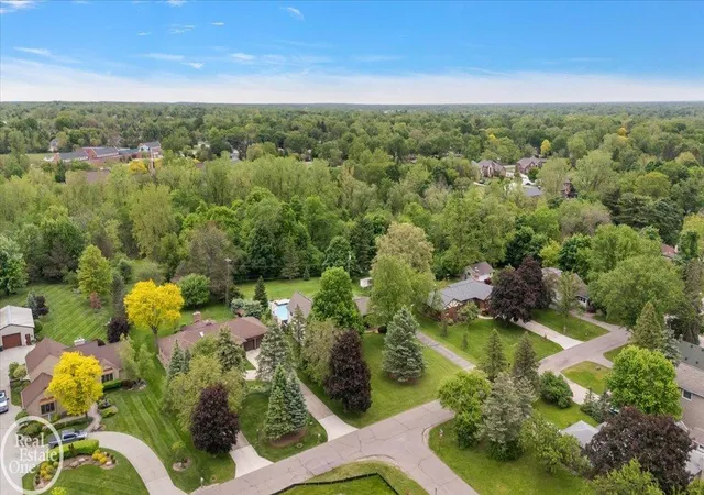 3rd image of 88 Aspinwall, Troy, MI 48098 | MLS# 58050217123