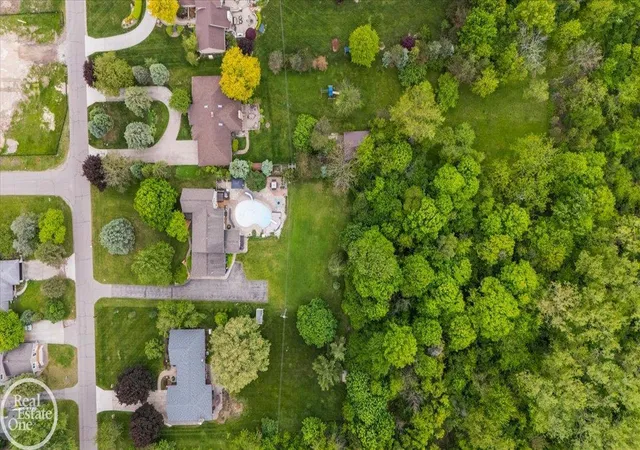 4th image of 88 Aspinwall, Troy, MI 48098 | MLS# 58050217123
