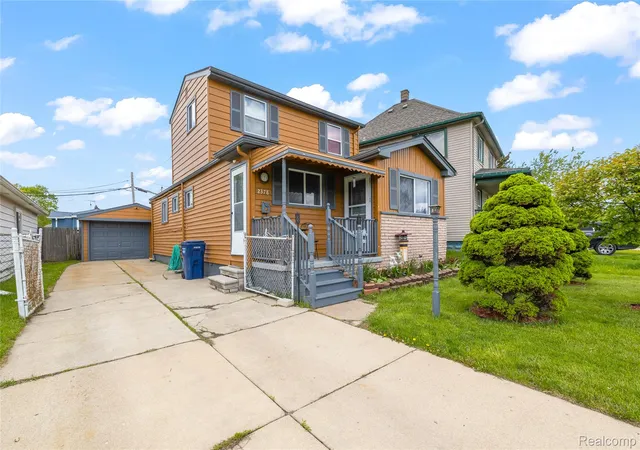 3rd image of 2378 River Dr, Lincoln Park, MI 48146 | MLS# 20261060546