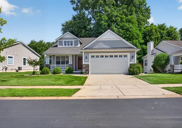 Photo 1 of Sale Pending at 803 E Barrington Cir, Jackson, MI 49203 | MLS# 55026040158 | Listing updated on 2026-09-14