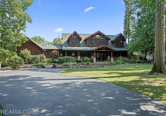 3rd image of 4489 Clara Louise Ct, Saline, MI 48176 | MLS# 20261060567