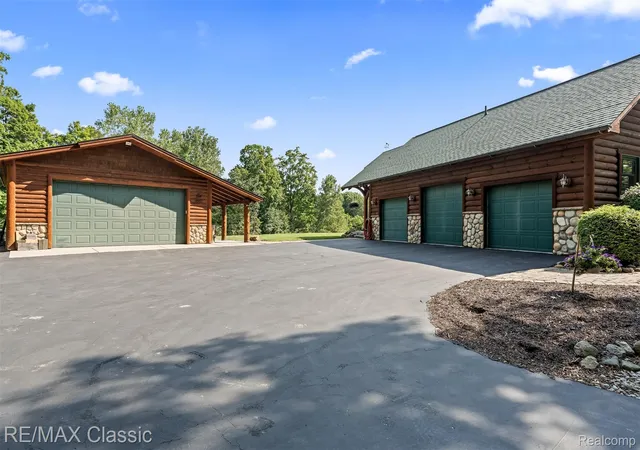 5th image of 4489 Clara Louise Ct, Saline, MI 48176 | MLS# 20261060567