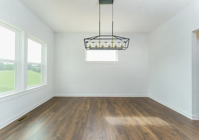 5th image of 19 Scenic Hills Dr, Jackson, MI 49201 | MLS# 55026040170