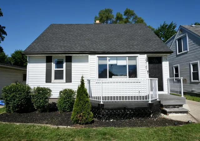 1st image of 23147 Melville Ave, Hazel Park, MI 48030 | MLS# 81026040179