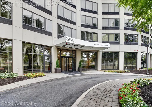 Photo 3 of Condo for sale at 5000 Town Ctr #1402, Southfield, MI 48075 | MLS# 20261060582 | Listing updated on 2026-09-09