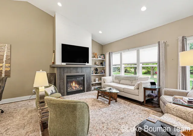 2nd image of 1420 Eagle Shore Ct, Hudsonville, MI 49426 | MLS# 71026040182