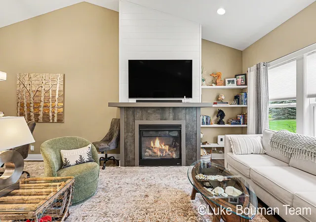 Photo 3 of Condo for sale at 1420 Eagle Shore Ct, Hudsonville, MI 49426 | MLS# 71026040182 | Listing updated on 2026-09-02