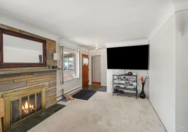 Photo 3 of Single family home for sale at 3 Northmoor Rd, Saginaw, MI 48602 | MLS# 61050217136 | Listing updated on 2026-09-22