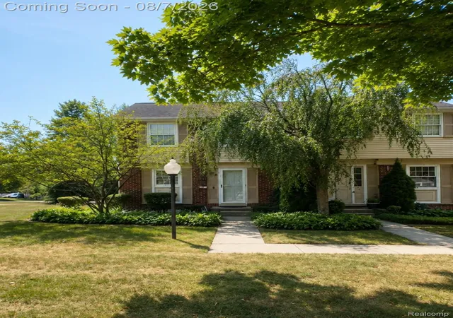 1st image of 1595 Brentwood Dr, Troy, MI 48098 | MLS# 20261060592