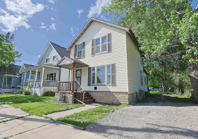 1st image of 1813 3rd St St, Bay City, MI 48708 | MLS# 61050217135