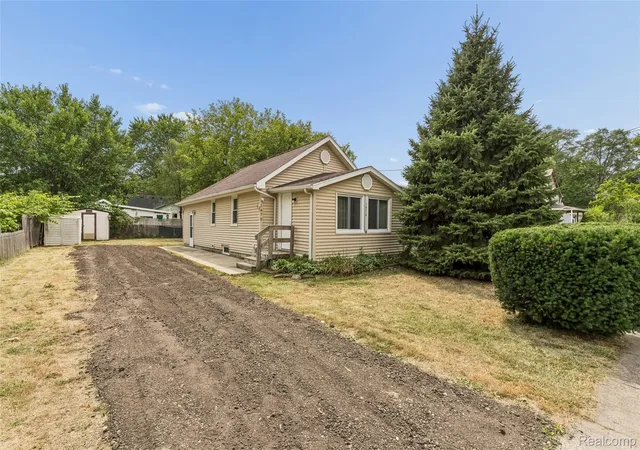 1st image of 1470 Donovan St, Burton, MI 48529 | MLS# 20261060596