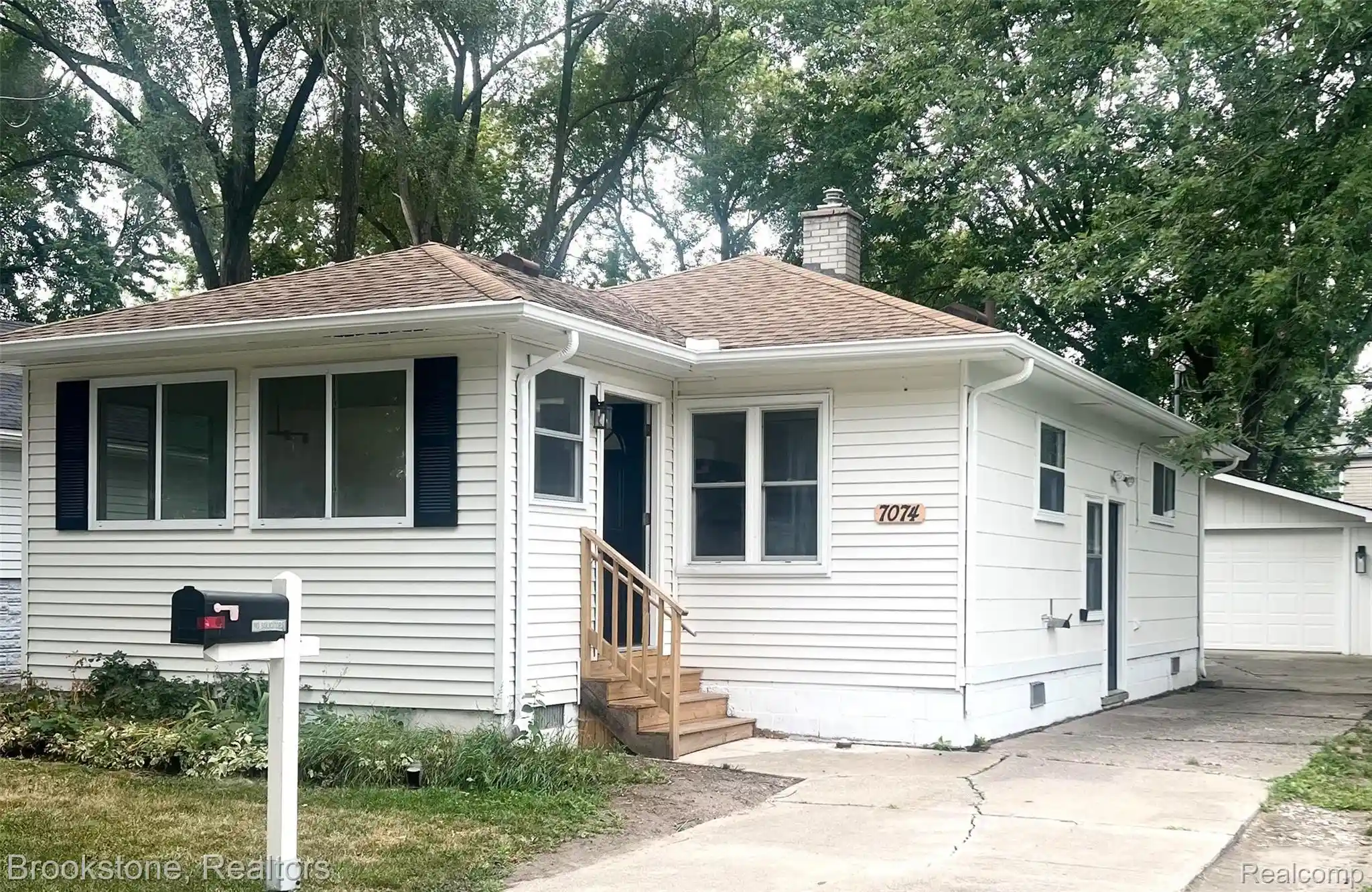 Photo 1 of Single family home for sale at 7074 Orchard Ave, Warren, MI 48091 | MLS# 20261060611 | Listing updated on 2026-09-18